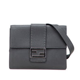 フェンディ フラット バゲット ミディアム 斜め掛け ショルダーバッグ 7VA524 グレー レザー レディース FENDI 【中古】